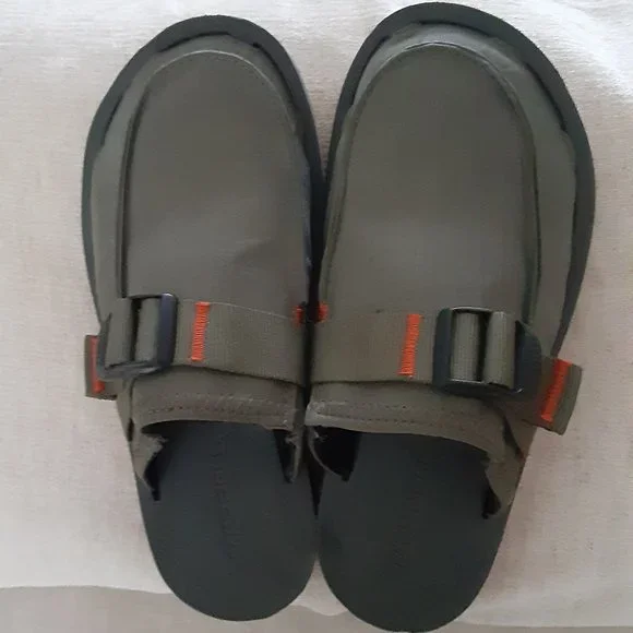 Merrell - Picture 2 of 5